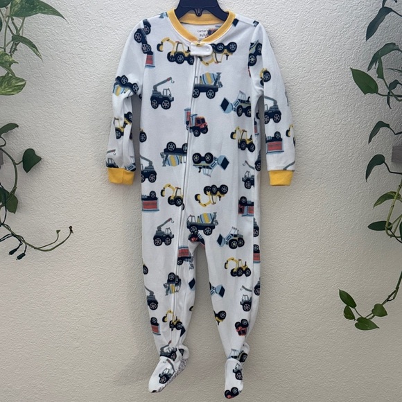 Carter’s Boys Pajamas 2-Pack Size 3T Footed Sleepers Trucks & Stripes - Picture 2 of 12